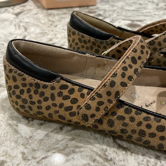 Brand new size 1 livie and Lucas